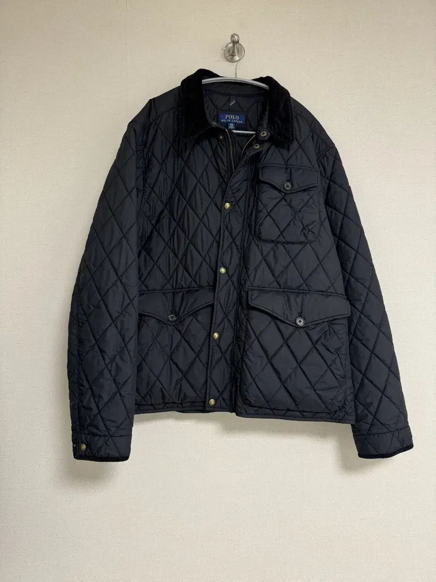 Water-Repellent Quilted Jacket Black